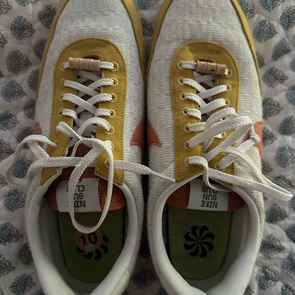 Nike Sun Club Hot Curry sneakers HTF size 10 EUC pink yellow sun - Picture 2 of 5